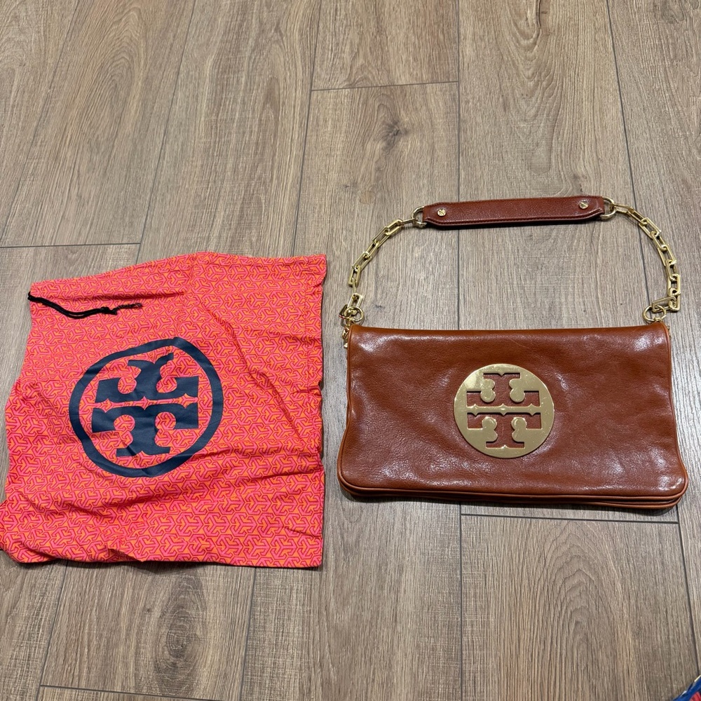 Tory Burch Reva in Cognac Leather Clutch with Gold Chain - Picture 2 of 13